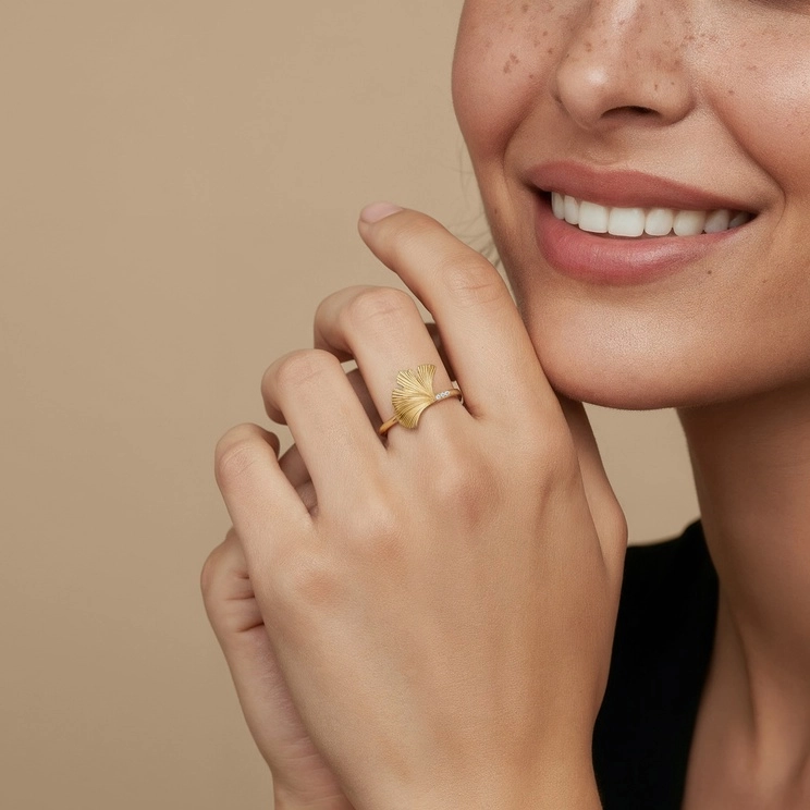 Fanora Ring